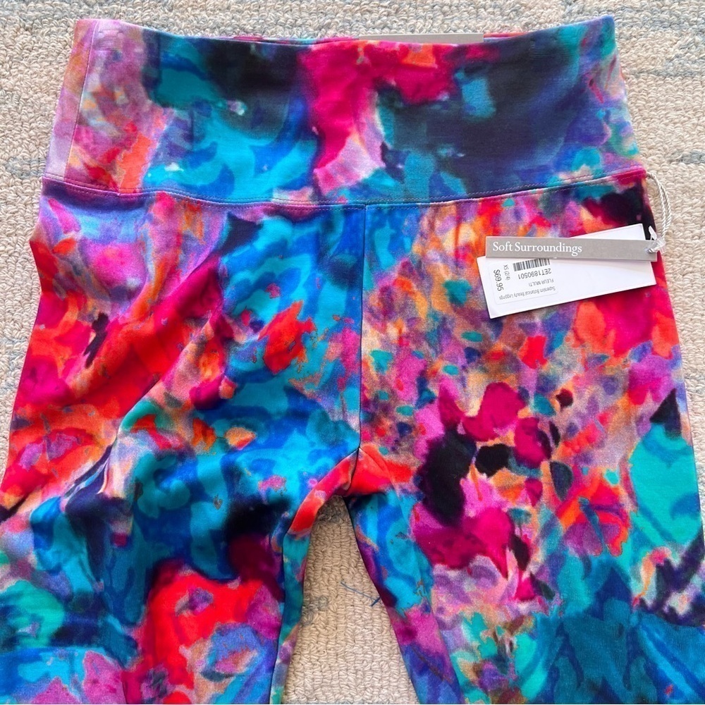 SOFT SURROUNDINGS PREMIUM FLORAL LEGGINGS SIZE XS NWT - Picture 2 of 6